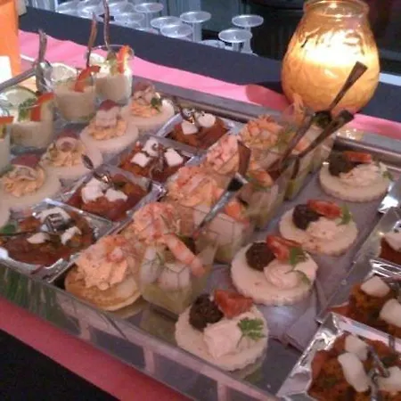 - Restaurant Le Renaissance Hotel 2*