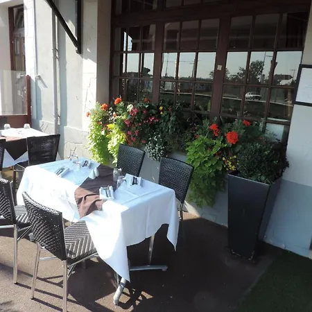 Hotel - Restaurant Le Renaissance 2*