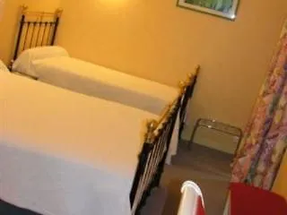 Hotel - Restaurant Le Renaissance 2*