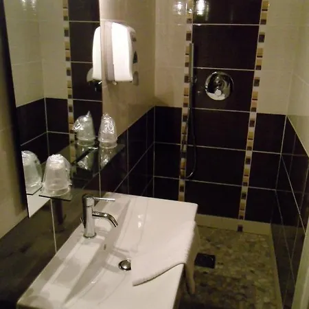 Hotel - Restaurant Le Renaissance Limoges