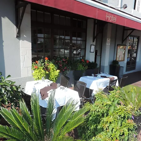 Hotel - Restaurant Le Renaissance 2*
